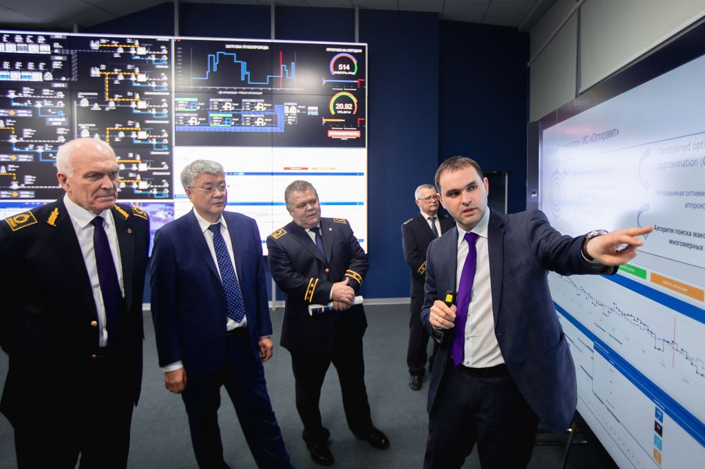 «Газпромнефть-Хантос» представил инновационные цифровые проекты на втором Международном форуме «Нефтяная столица»