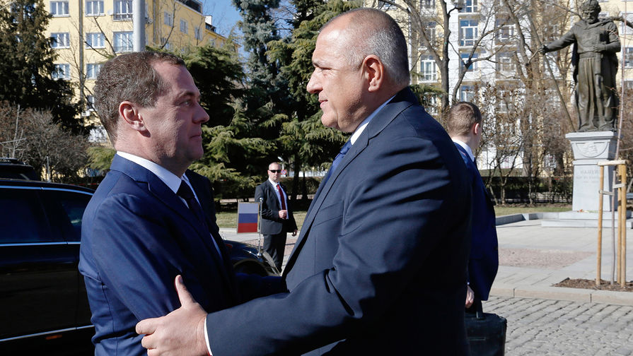 «Турецкий поток» и АЭС: что Медведев привезет из Болгарии