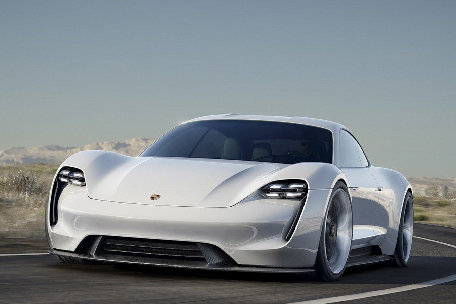 ABB и Porsche Japan разрабатывают высокомощную зарядную станцию для электромобилей