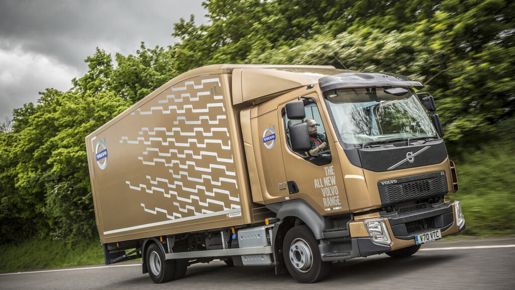 Первые электрогрузовики Volvo уже доступны жителям Европы