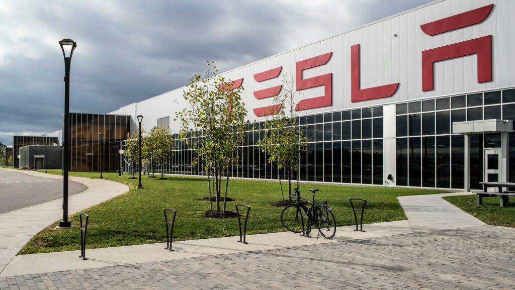 Tesla построит Gigafactory 4 в районе Берлина