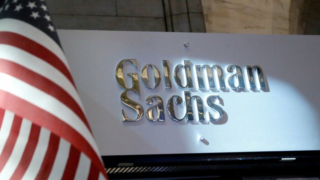 Банк Goldman Sachs отказывается от инвестиций в ископаемое топливо