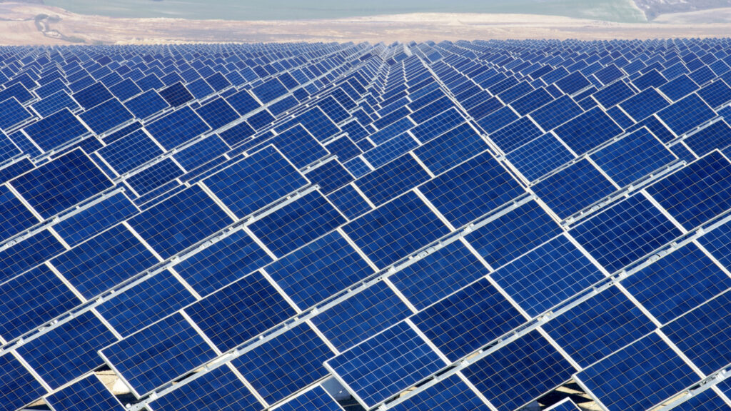 Гигантские солнечные батареи: означают ли большие амбиции большие проблемы?