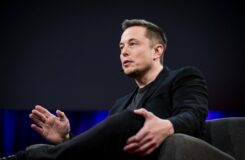 Глава Tesla Илон Маск заявил, что будущее компании в разработке робототехники и ИИ