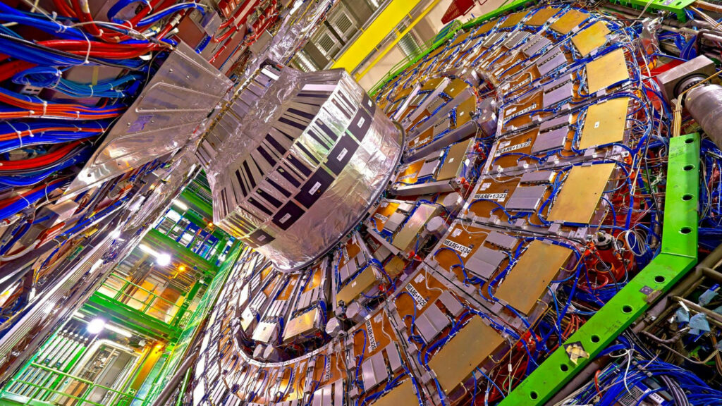 Большой Адронный Коллайдер начнёт работу на рекордно высоком уровне энергии.